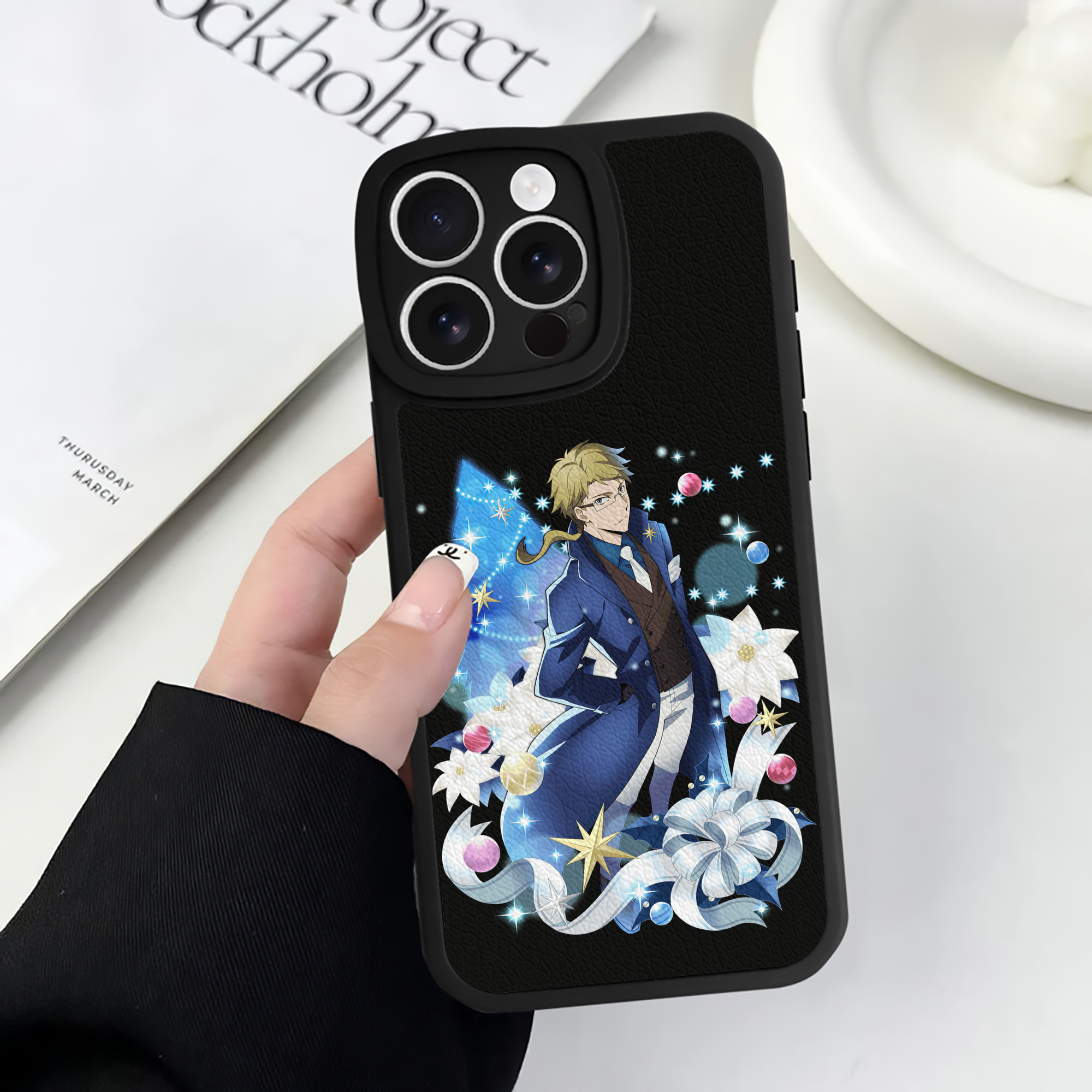 （画像用） 文豪ストレイドッグス Bungo Stray Dogs 【iPhone 16シリーズ対応】シリコンスマホケース（レザー調） 材質：シリコン